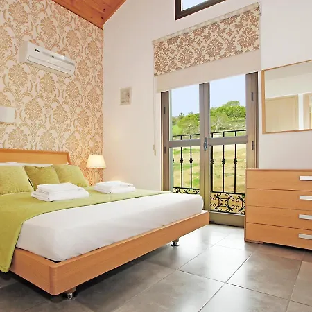 Athpen1 Villa Ayía Nápa
